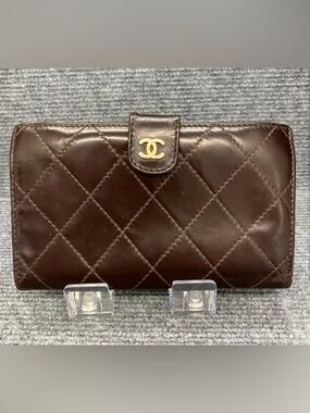 CHANEL Chocolate Quilted Leather Wallet